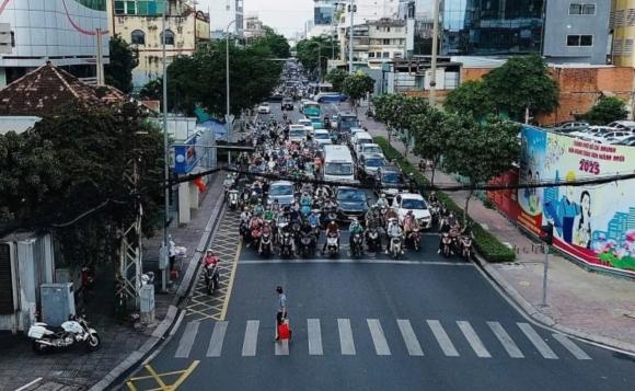 TP HCM kẻ vạch mắt võng mới: Người dân chú ý để không bị CSGT phạt lỗi này