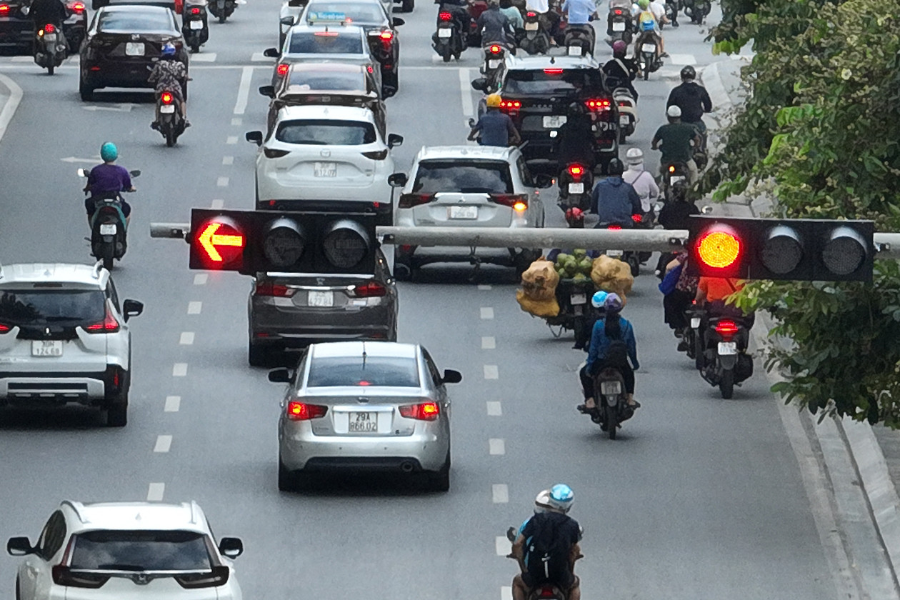 Đèn giao thông 'rối loạn': Rà soát, điều chỉnh phải lưu ý thời gian đèn vàng