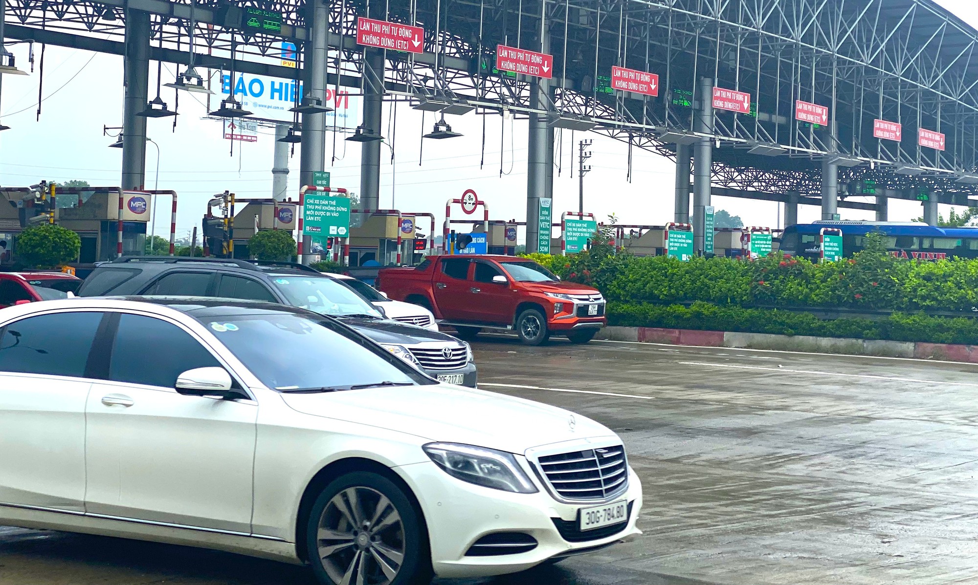 Xả trạm thu phí nếu ùn tắc dịp nghỉ lễ Giỗ Tổ Hùng Vương