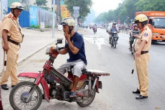 Từ nay, xe máy quá niên hạn sử dụng vẫn tham gia giao thông sẽ bị tịch thu, đúng không?