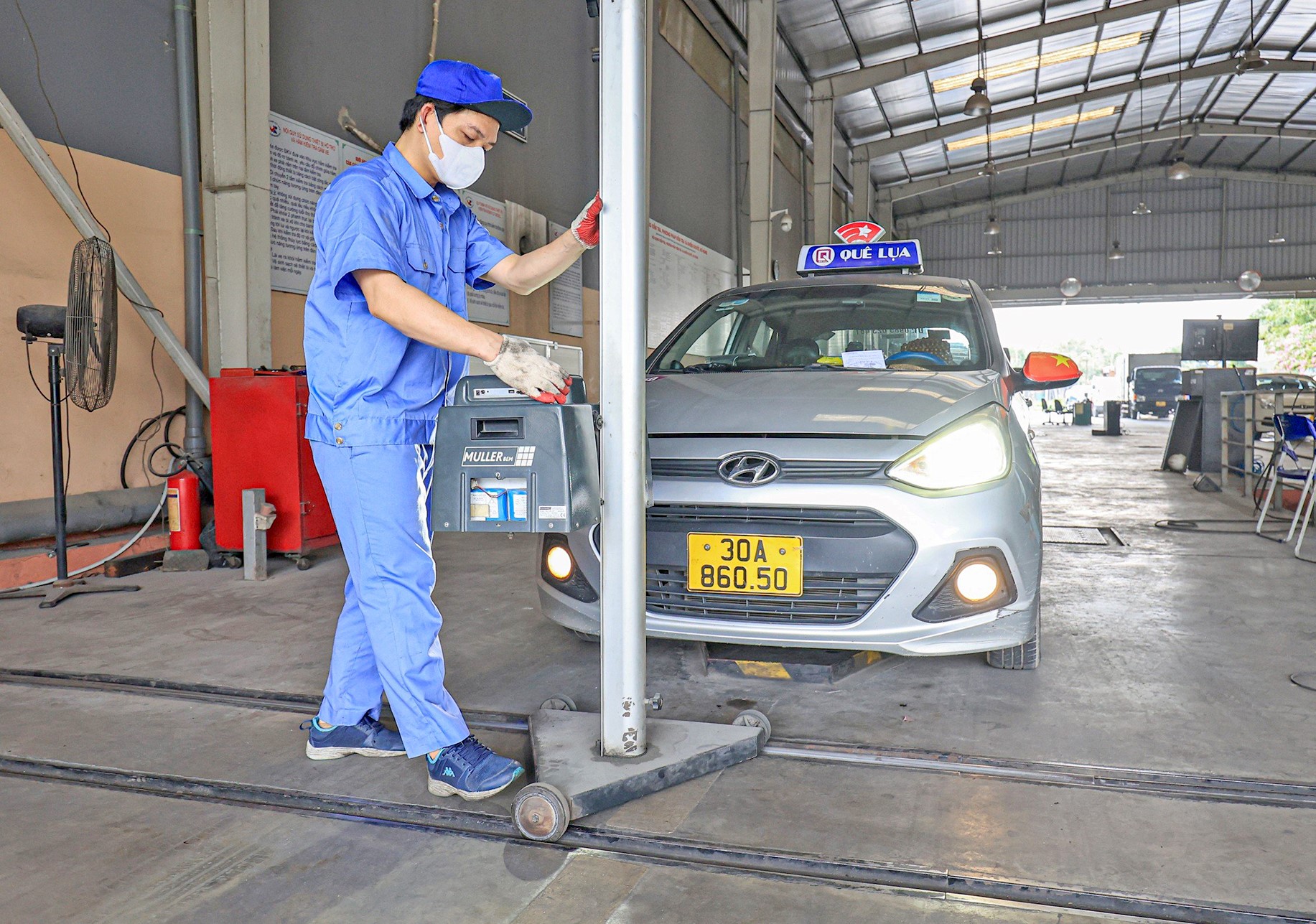 Xe đổi biển chưa đổi đăng ký làm sao để đăng kiểm?