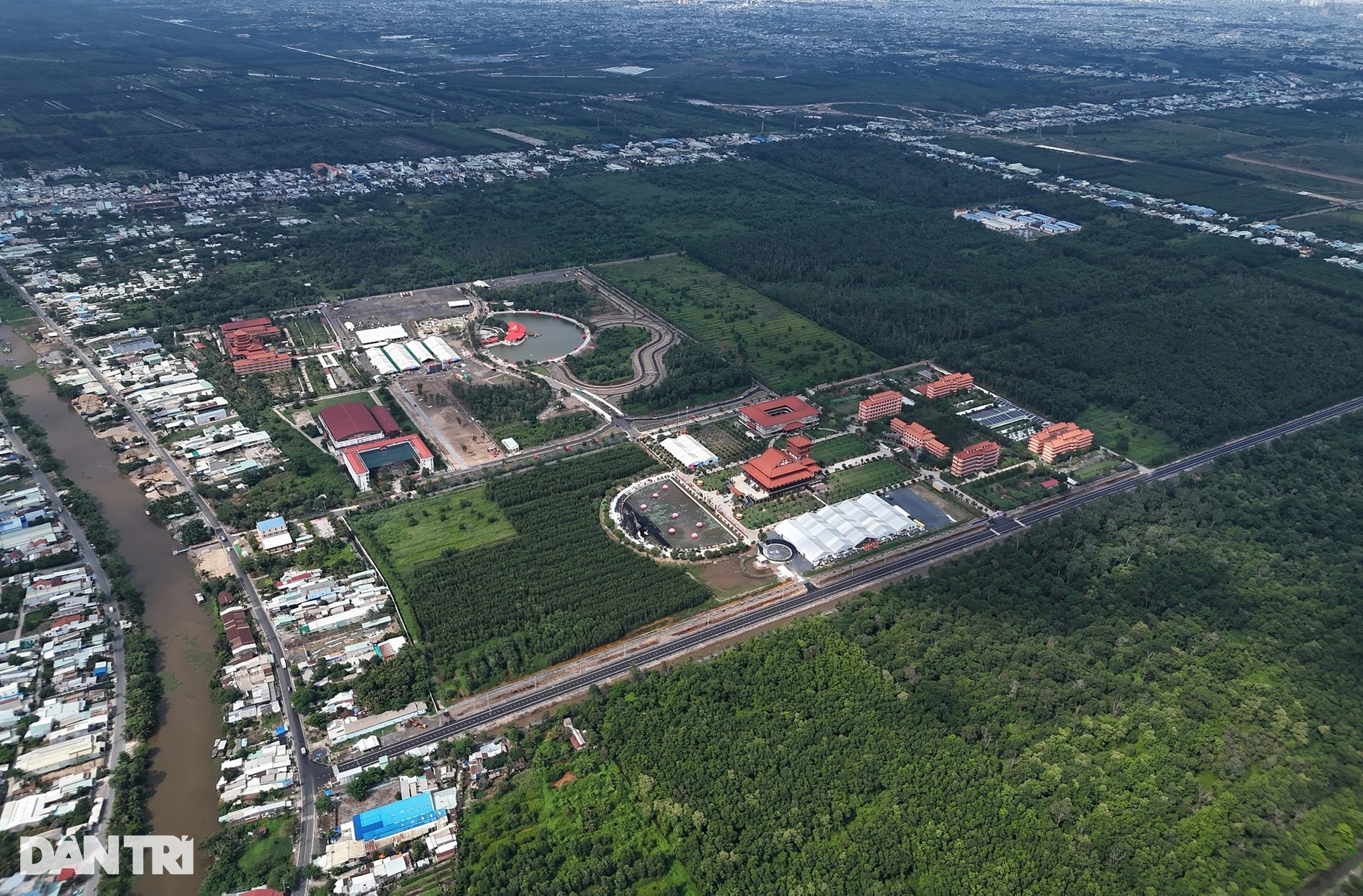 Cận cảnh nơi chiêm bái xá lợi Đức Phật và khai mạc Đại lễ Vesak 2025