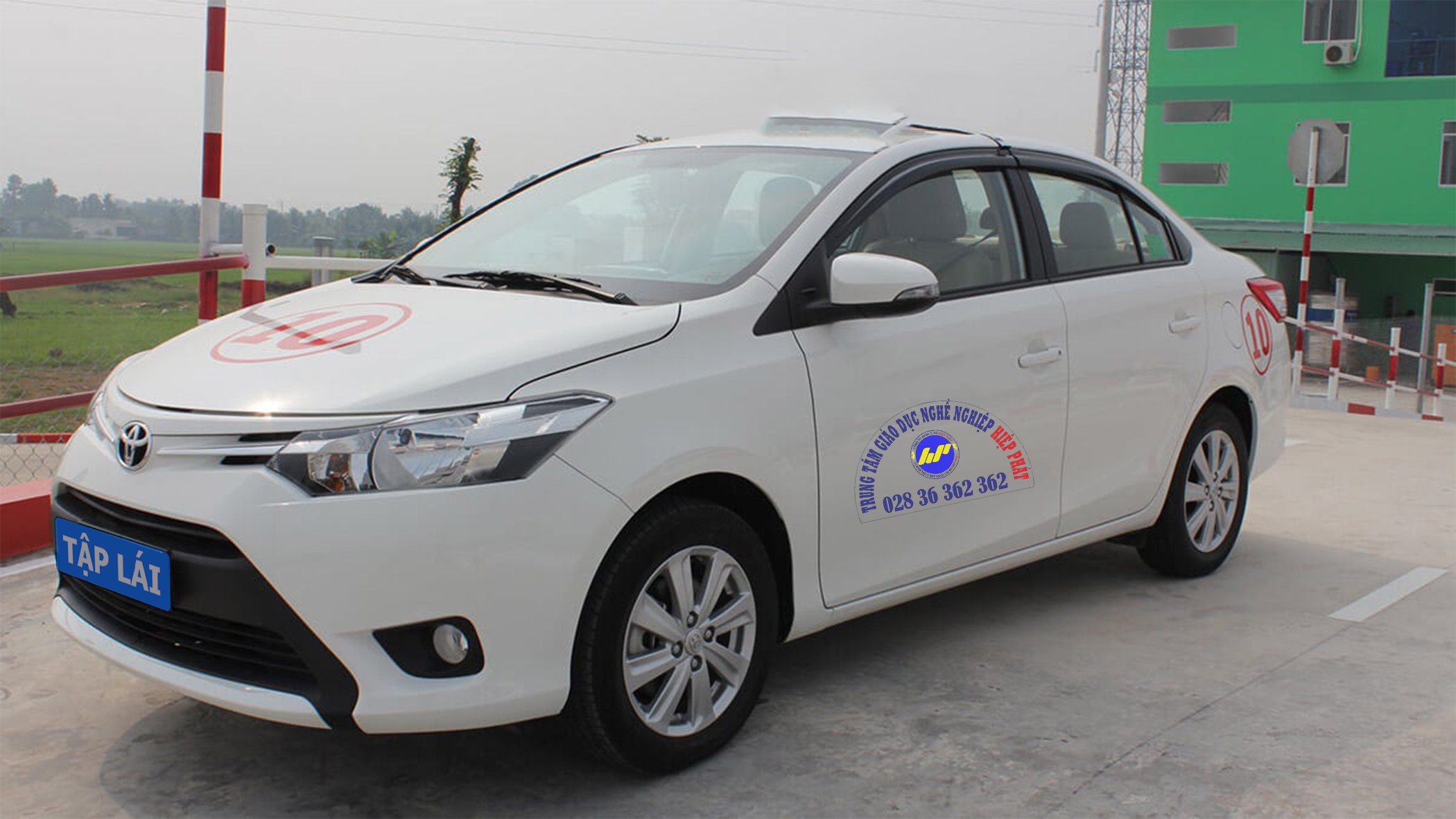 Đào tạo hạng B xe chuyển số cơ khí (số sàn)