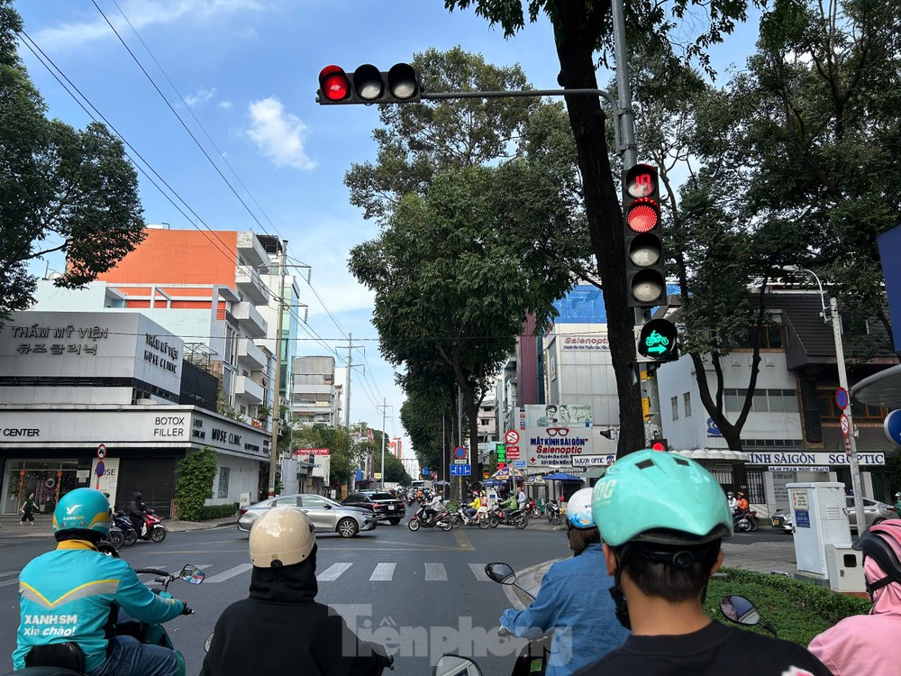 50 giao lộ ở TPHCM được rẽ phải khi đèn đỏ