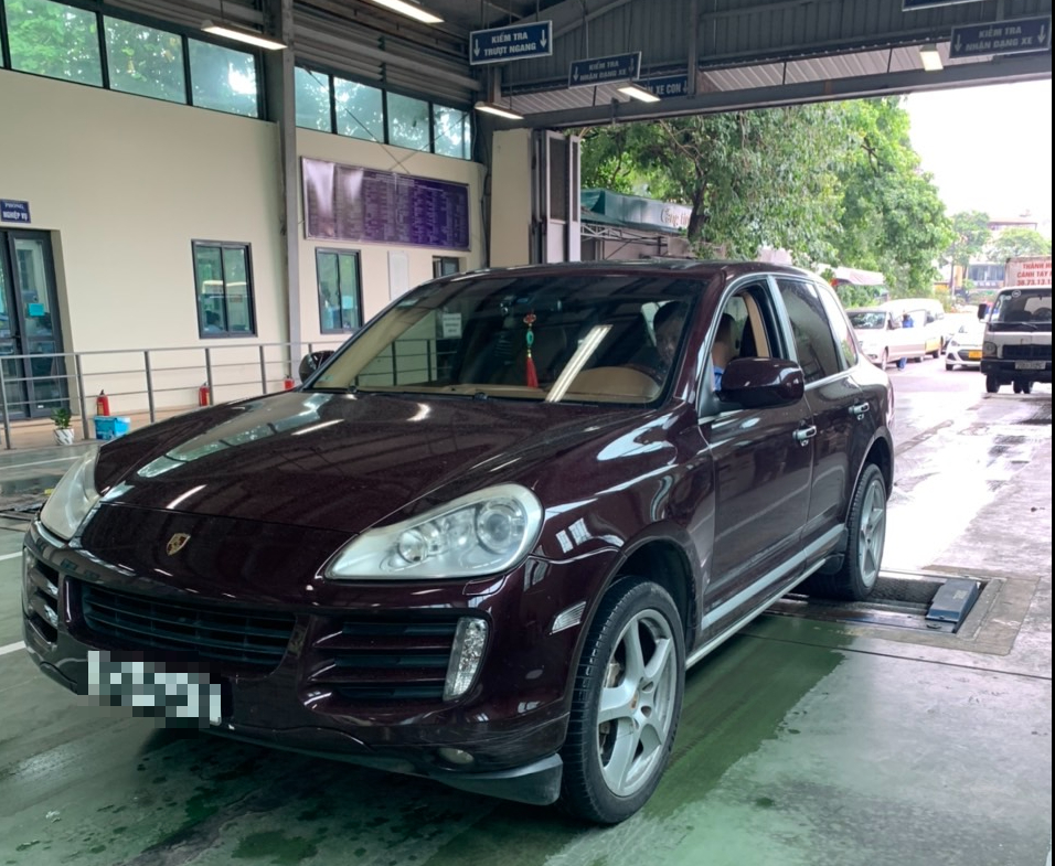 Gương chiếu hậu không điều chỉnh được, ô tô có được đăng kiểm?- Ảnh 1.